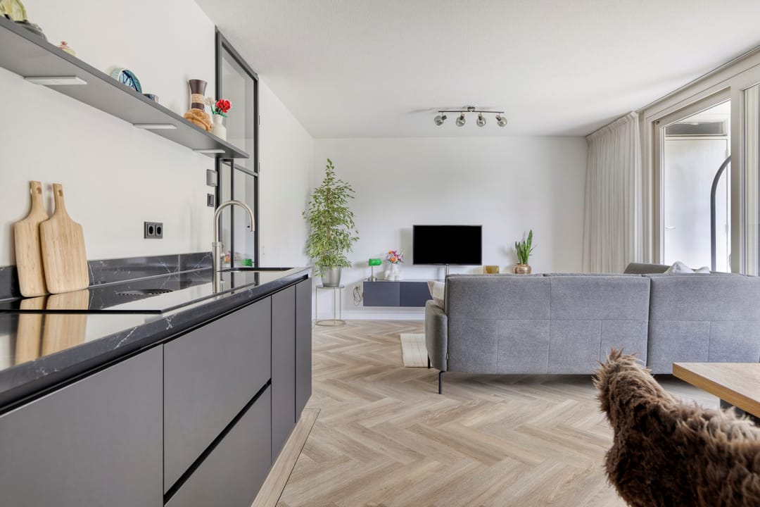 Foto 13 van Louvre 152