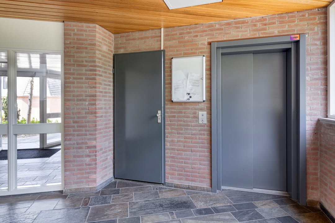 Foto 37 van Louvre 152