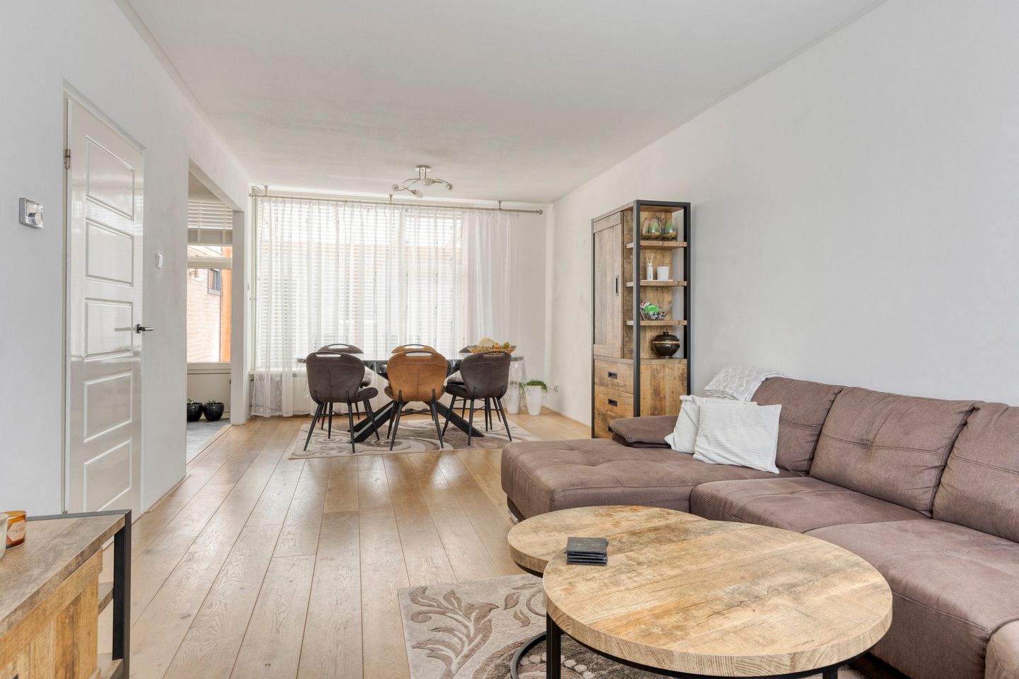 Photo 14 of Dorprichterstraat 97