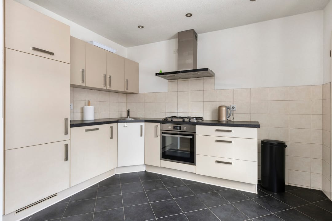 Photo 17 of Dorprichterstraat 97