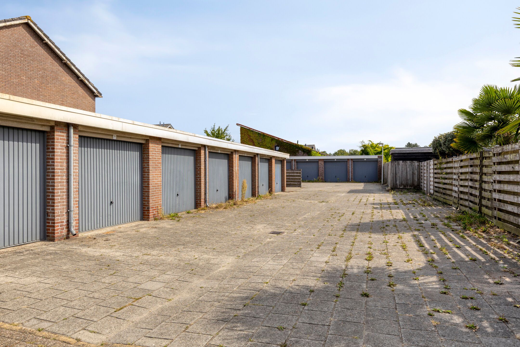 Photo 36 of Dorprichterstraat 97