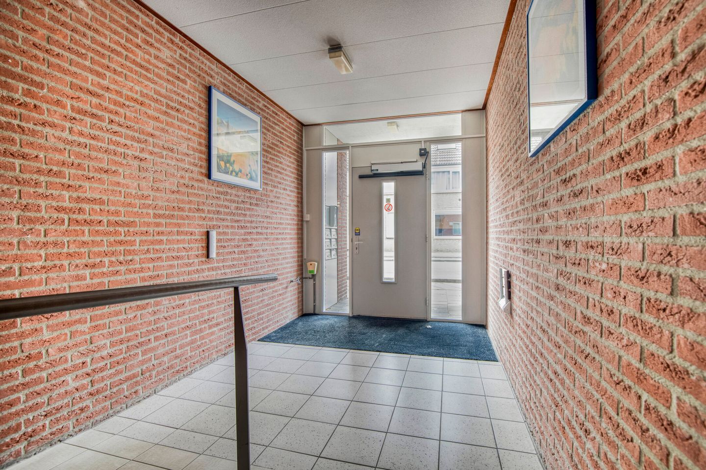 Photo 4 of Burgerhoutsestraat 35