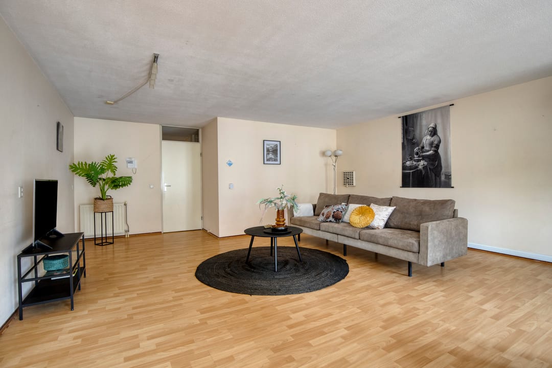 Photo 7 of Burgerhoutsestraat 35