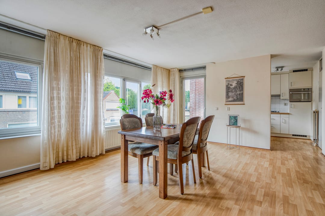 Photo 8 of Burgerhoutsestraat 35