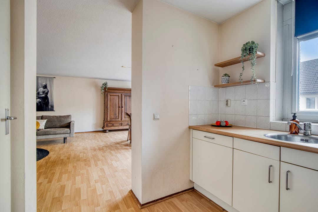 Photo 11 of Burgerhoutsestraat 35