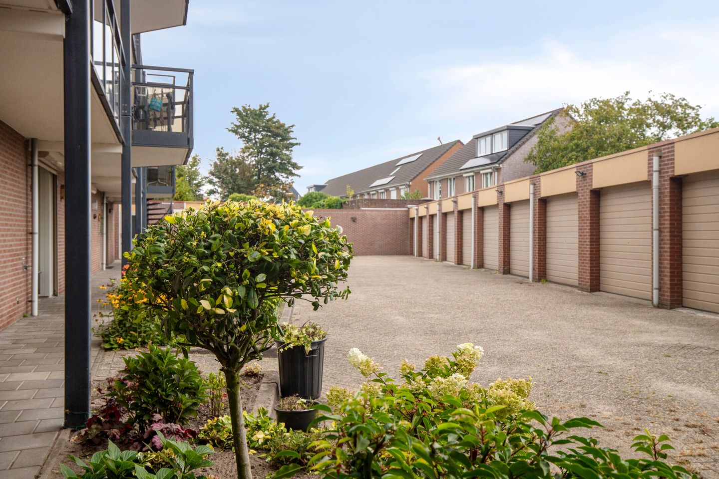 Photo 19 of Burgerhoutsestraat 35