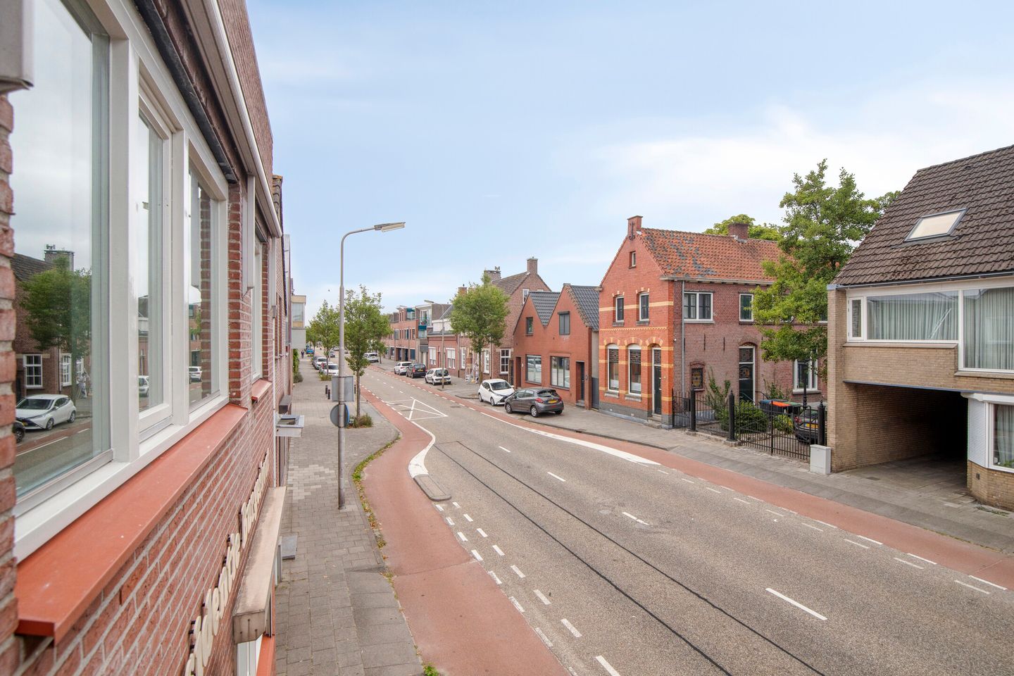 Photo 20 of Burgerhoutsestraat 35