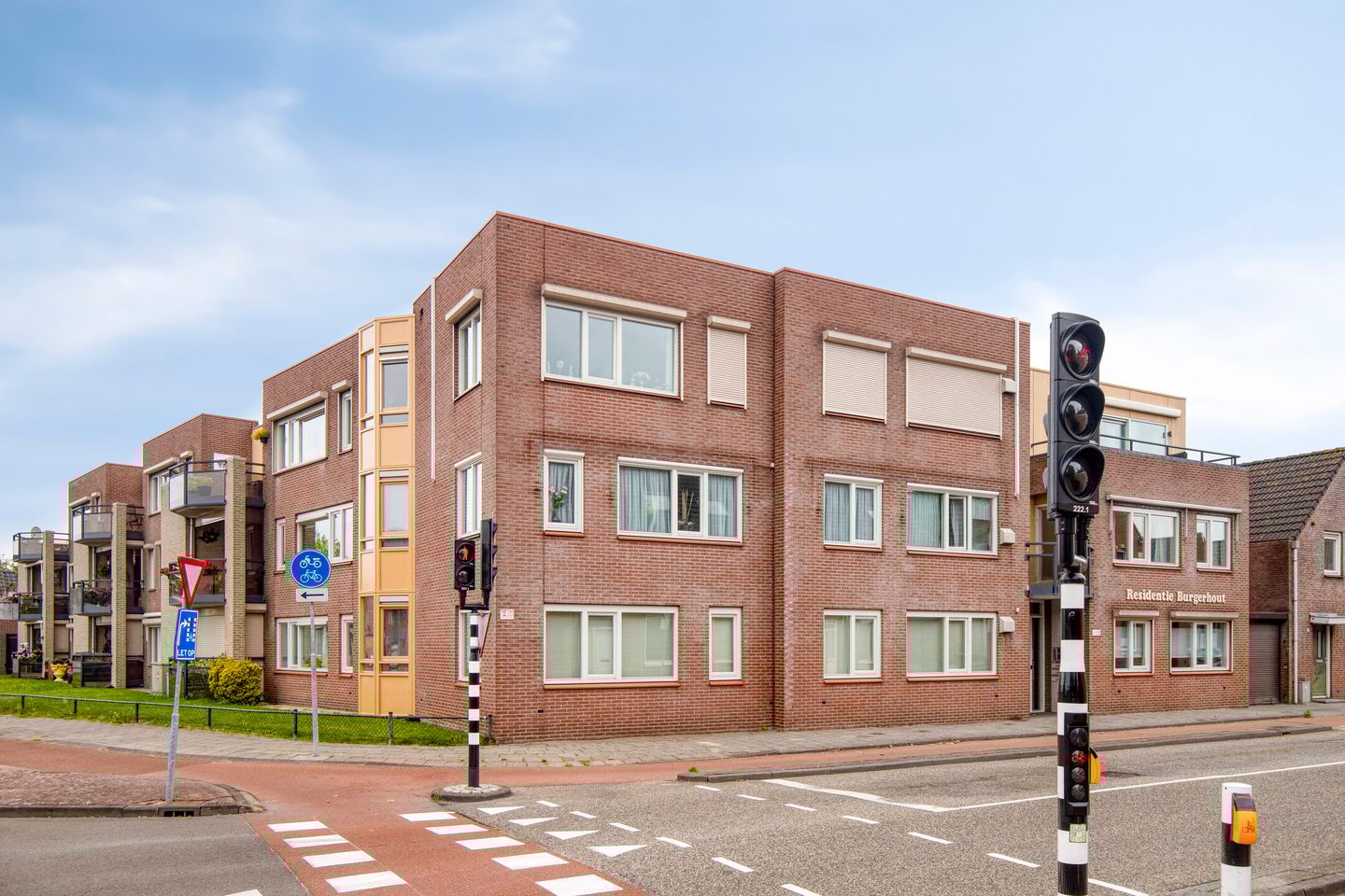 Photo 25 of Burgerhoutsestraat 35