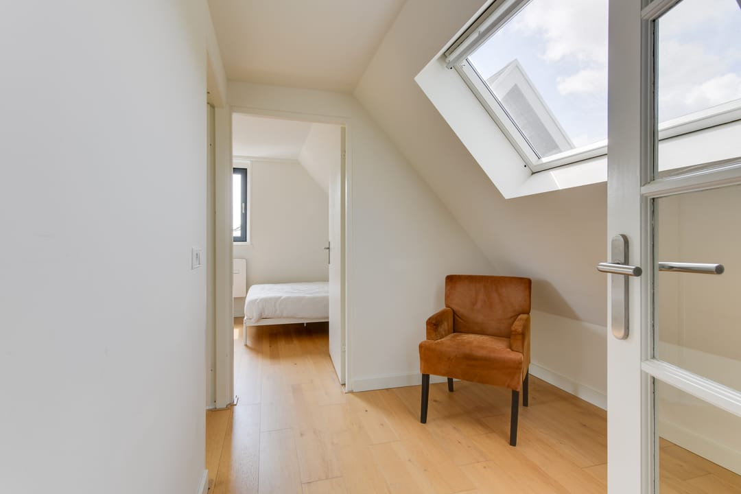 Photo 28 of Burgemeester Elmersstraat 98