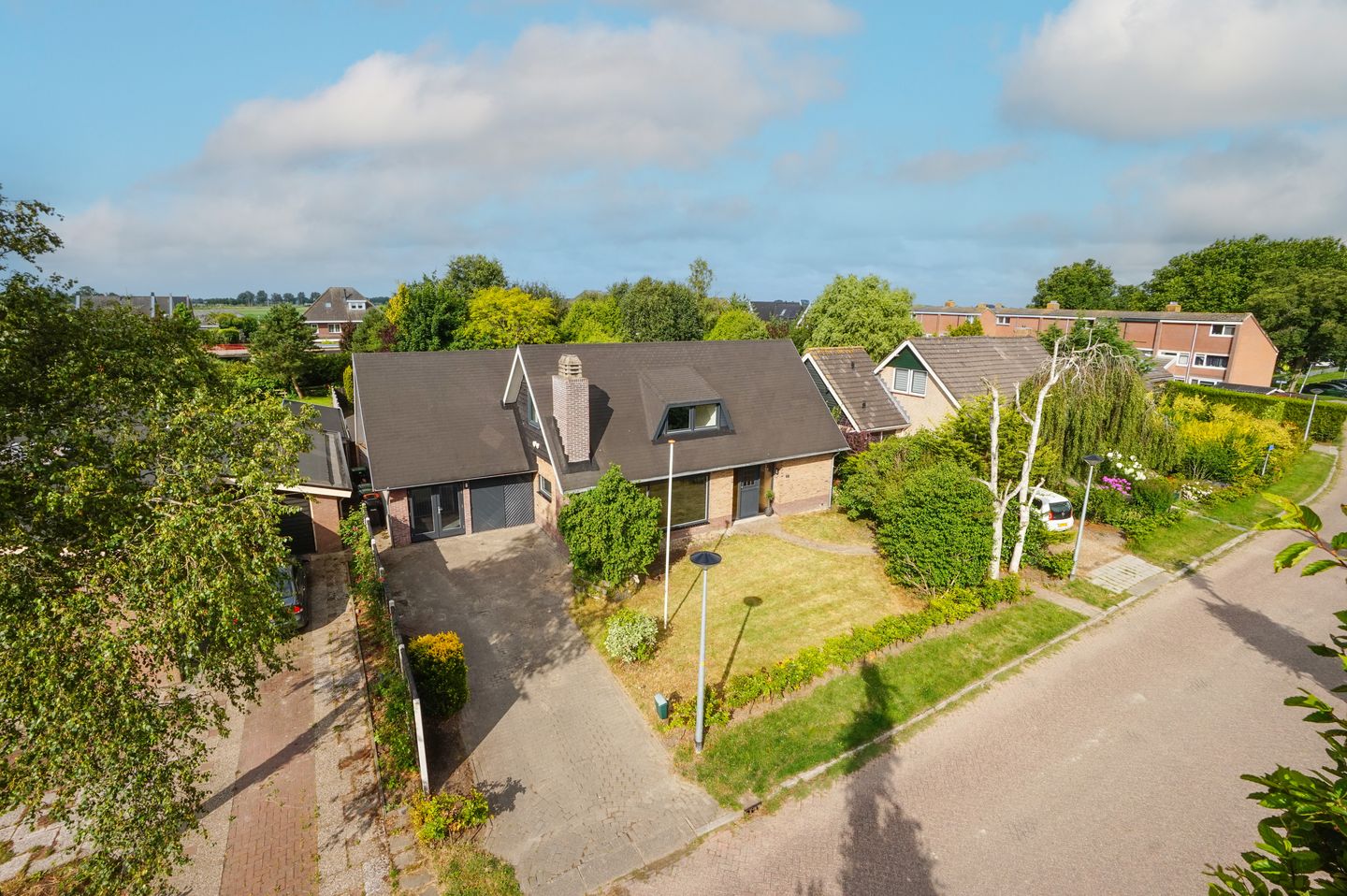 Photo 40 of Burgemeester Elmersstraat 98