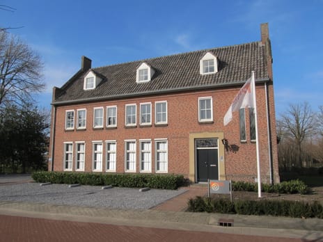View photos
