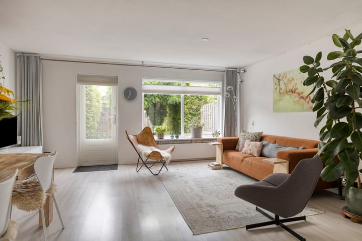 Photo 3 of Fluitekruid 7