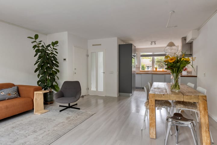 Photo 5 of Fluitekruid 7