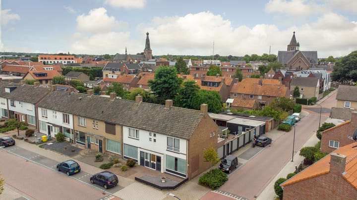 Foto 37 van Titus Brandsmastraat 31