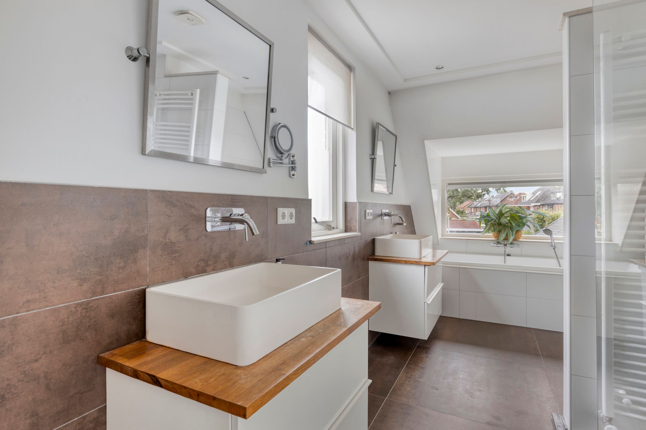 Foto 33 van Sloetsweg 277