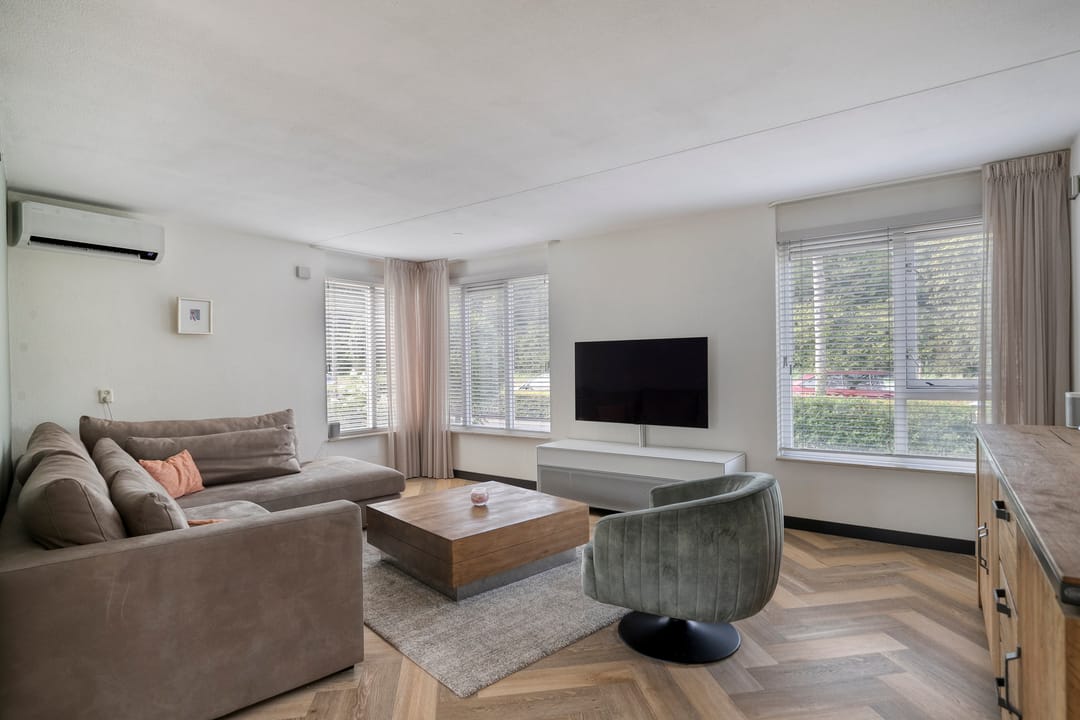 Foto 7 van Menuetstraat 11