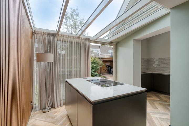 Foto 11 van Menuetstraat 11