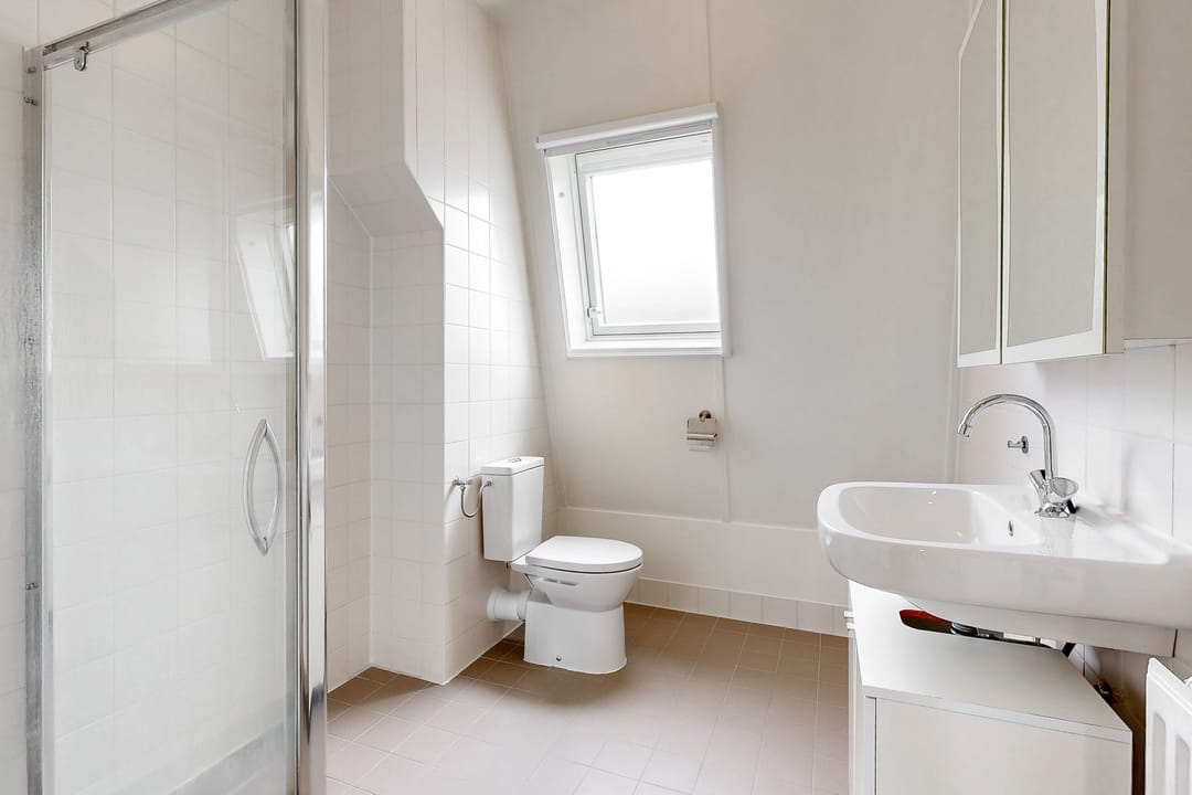 Foto 16 van De Genestetstraat 99