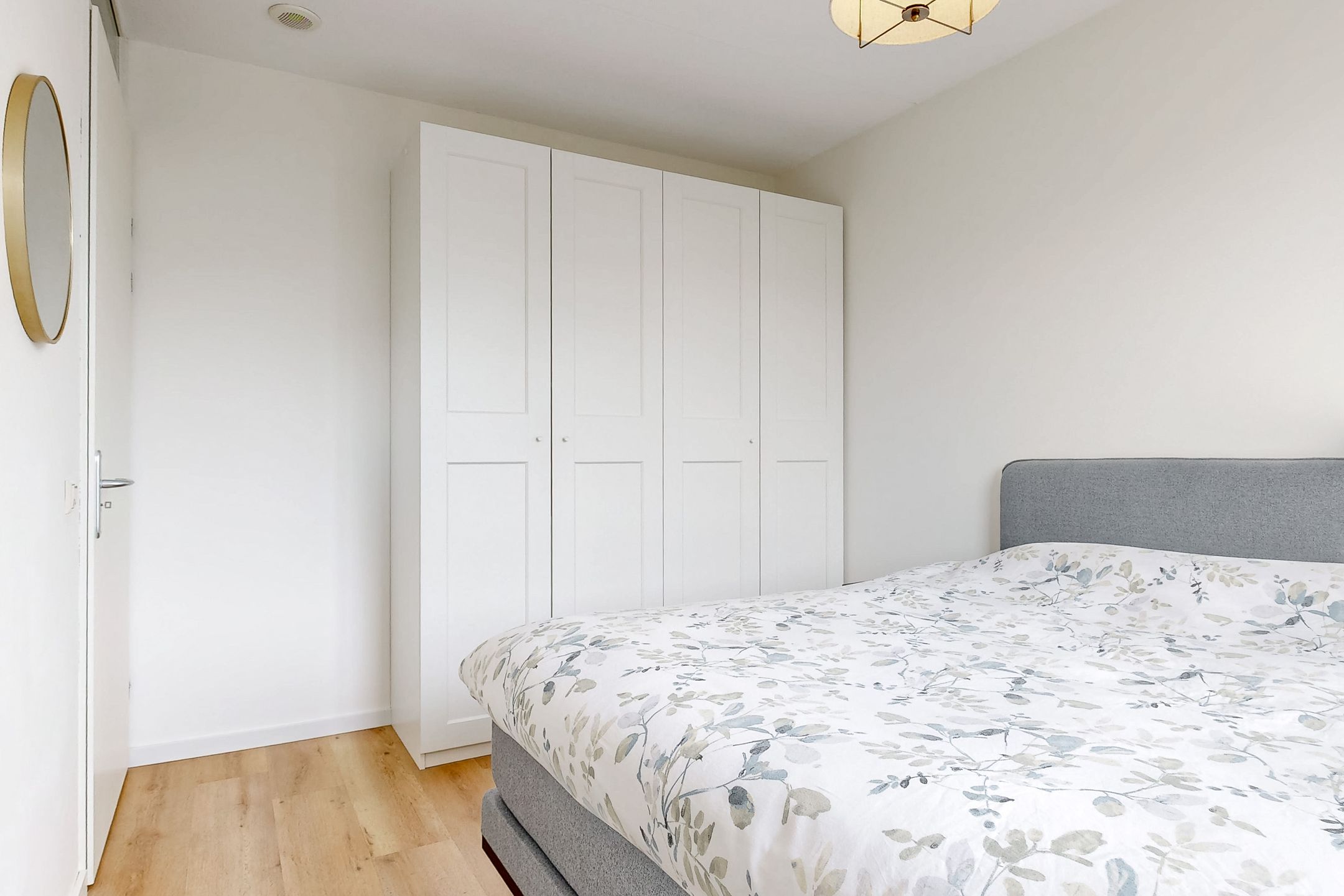 Foto 24 van De Genestetstraat 99