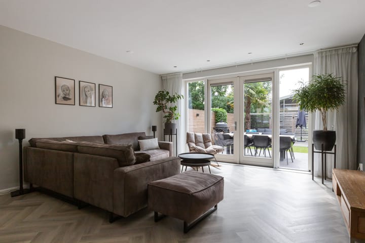 Photo 9 of Mesdagstraat 4