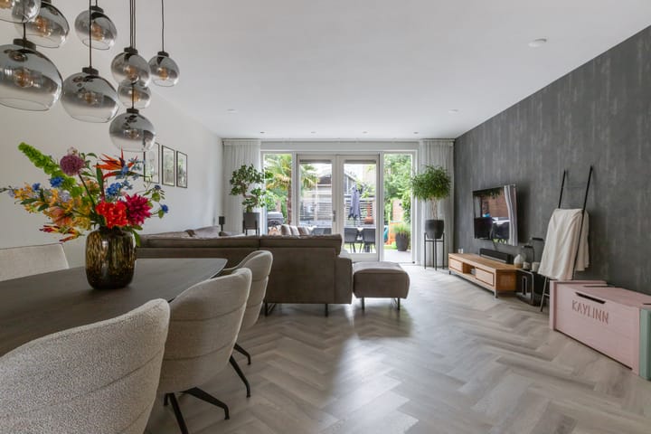 Photo 10 of Mesdagstraat 4