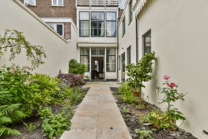 Photo 21 of Balistraat 63