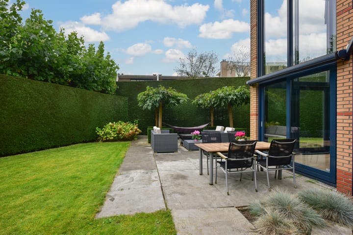 Foto 34 van Kamerlingh Onneslaan 1