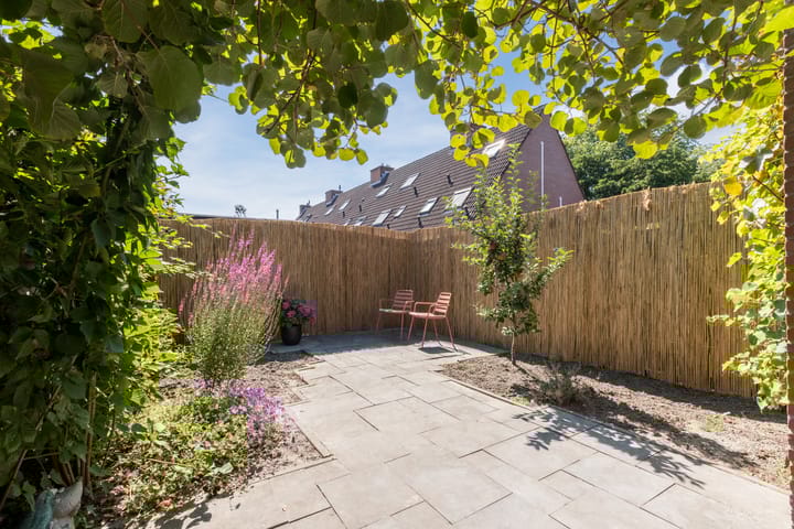 Foto 2 van Weegbree 55