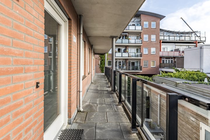 Foto 24 van Nicolaas Beetsstraat 1-A