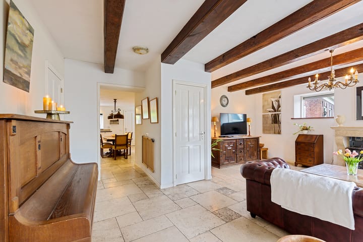 Photo 2 of Westeinde 33