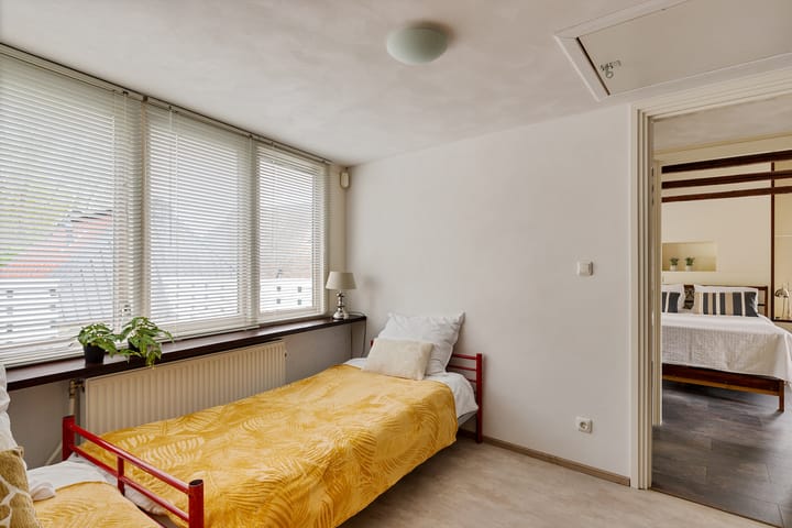 Photo 25 of Westeinde 33