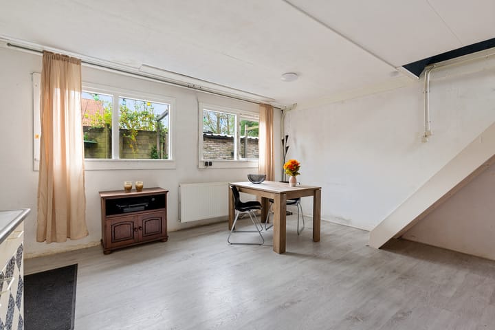 Photo 36 of Westeinde 33