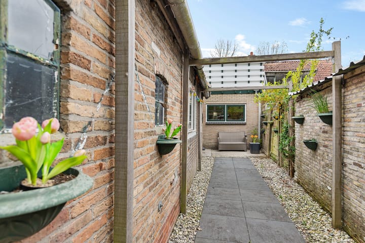 Photo 41 of Westeinde 33