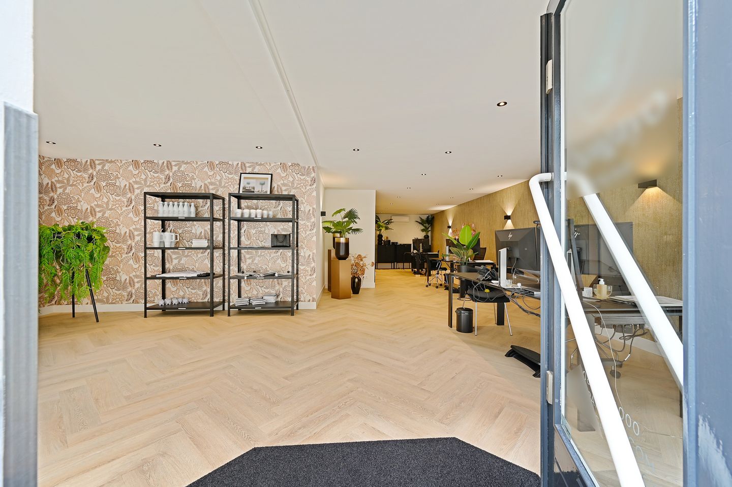 Bekijk foto 2 van Nieuwstraat 26-ZW