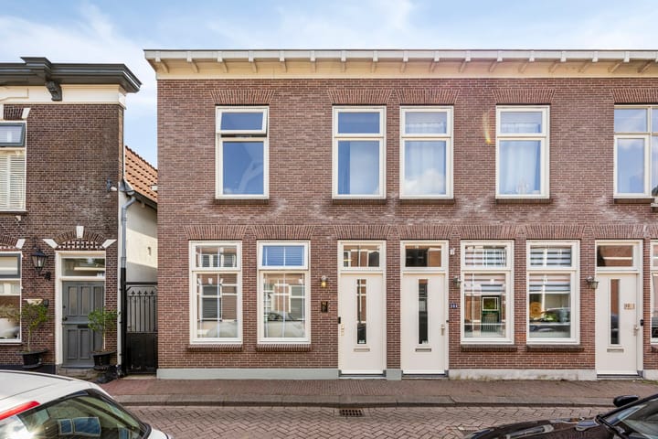 Spoorstraat 10