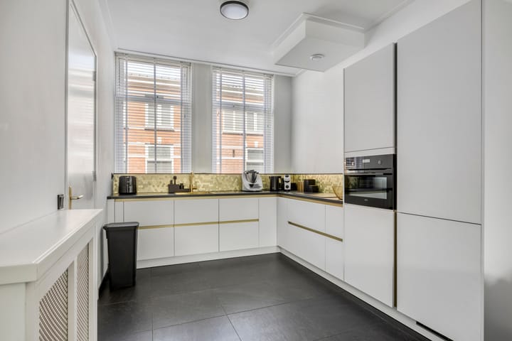 Foto 4 van Spoorstraat 10