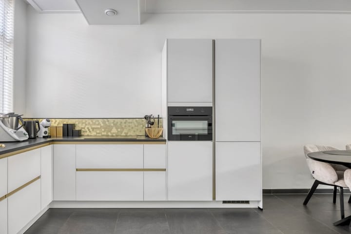 Foto 6 van Spoorstraat 10