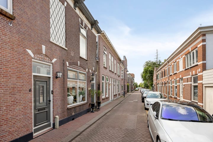 Foto 32 van Spoorstraat 10