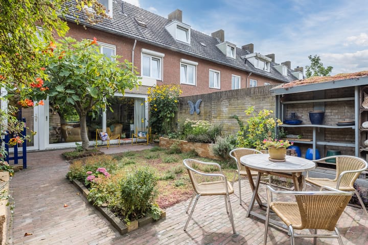 Foto 26 van Professor Verbernelaan 55