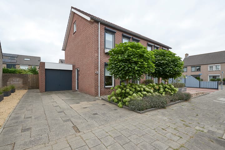 Foto 1 van Jan van Eyckstraat 43