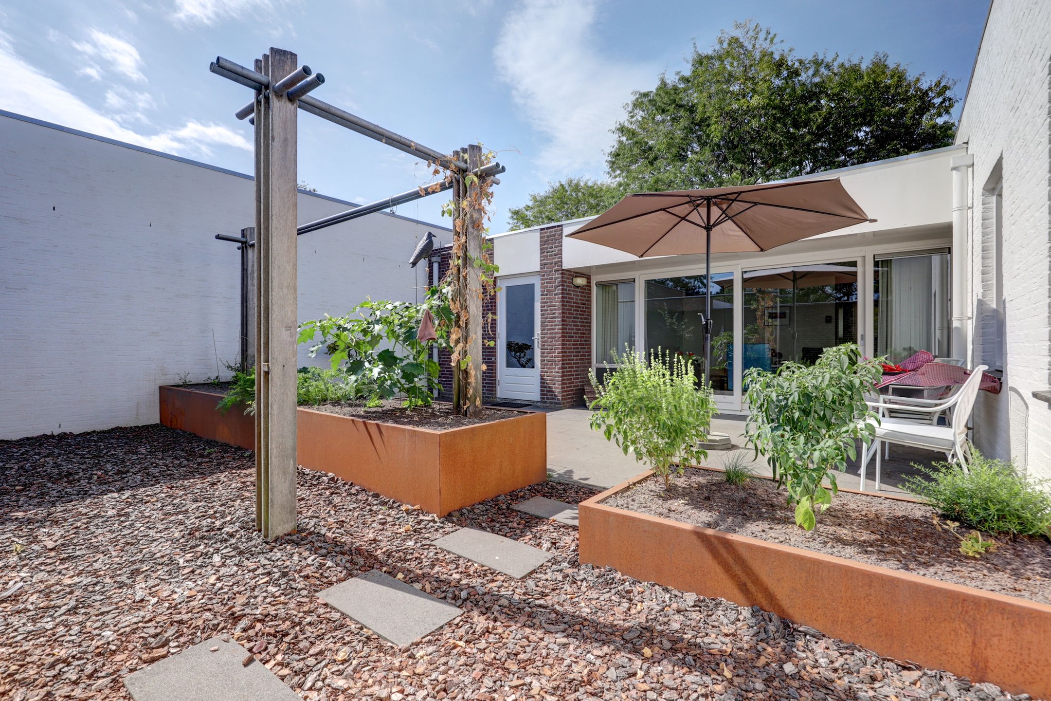 Photo 3 of Carry van Bruggenstraat 5