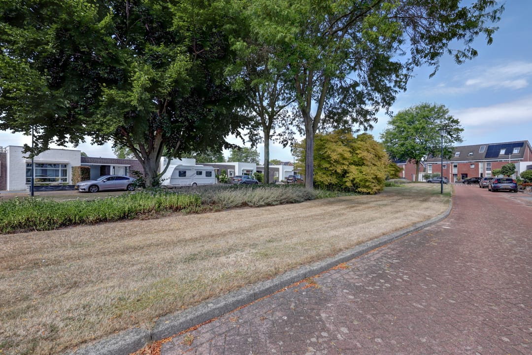 Photo 26 of Carry van Bruggenstraat 5