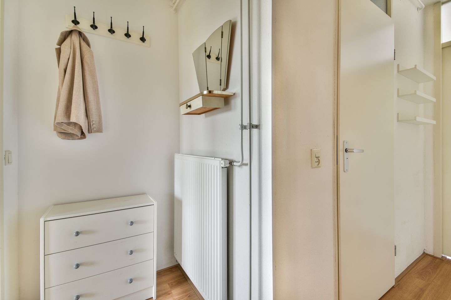 Photo 5 of Haarlemmerweg 487-H