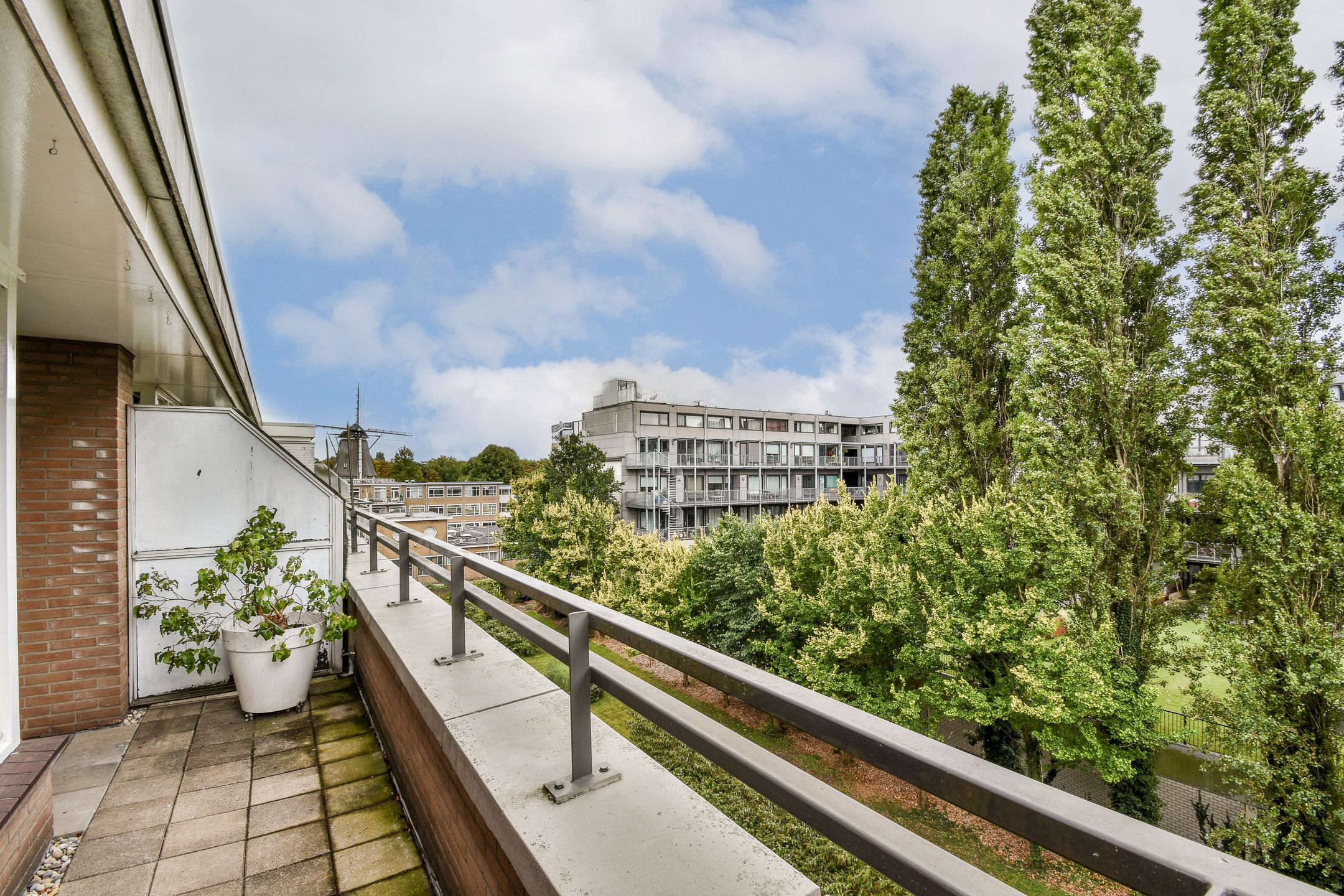 Photo 12 of Haarlemmerweg 487-H