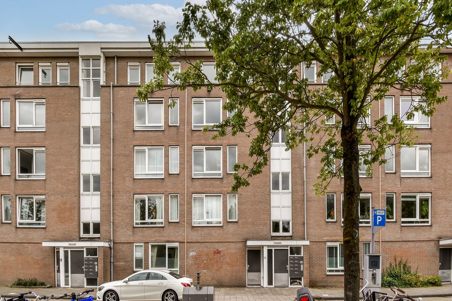 Photo 20 of Haarlemmerweg 487-H