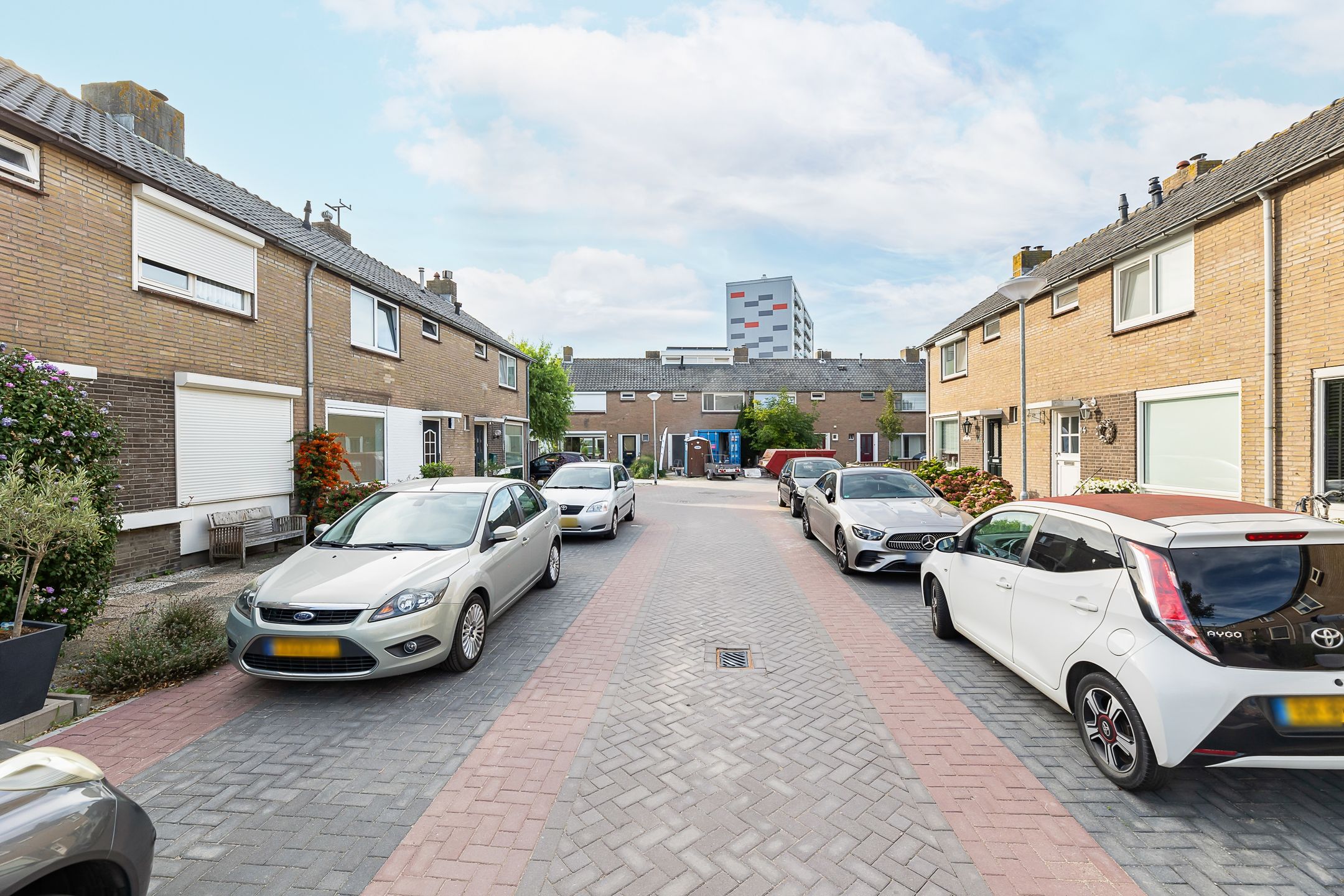 Photo 6 of Donker Curtiusstraat 15