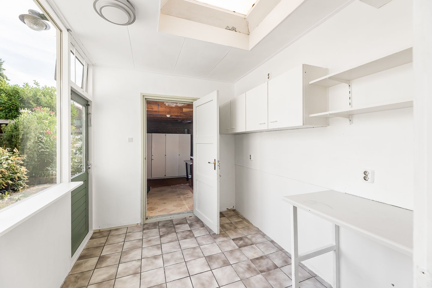 Photo 20 of Donker Curtiusstraat 15