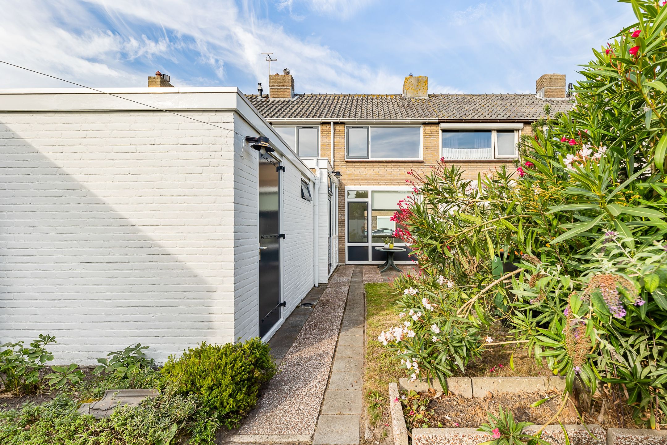 Photo 24 of Donker Curtiusstraat 15