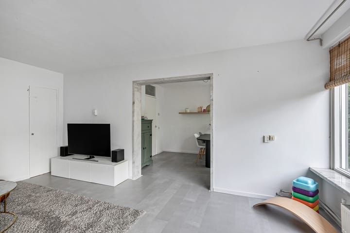 Foto 10 van Stadswal 24-C