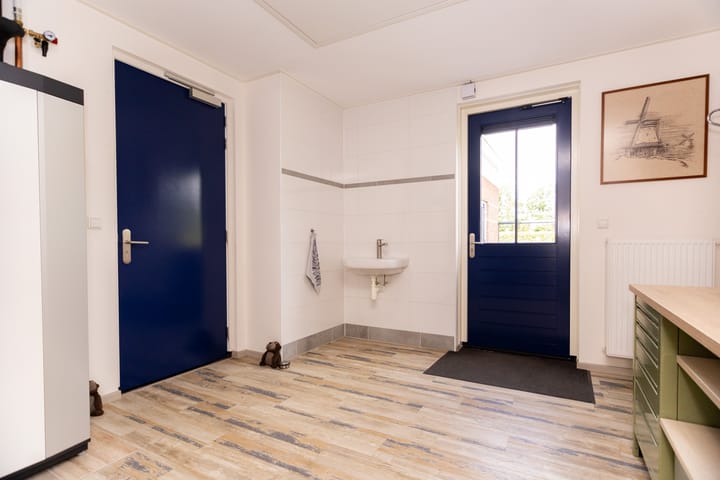 Photo 41 of Saint Rémylaan 44